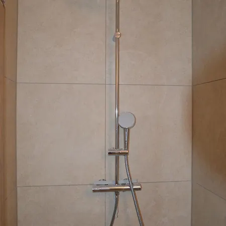 1 Mit Bad Ohne Kueche, 1 Person, 15 Qm, Direkt An Der Aach *