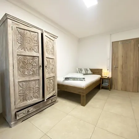 1 Mit Bad Ohne Kueche, 1 Person, 15 Qm, Direkt An Der Aach Apartment Singen