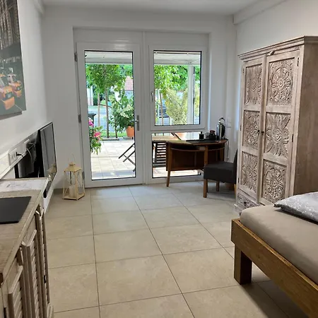 1 Mit Bad Ohne Kueche, 1 Person, 15 Qm, Direkt An Der Aach